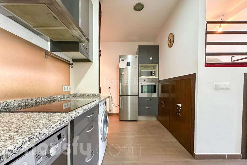 Foto 717baa39-397e-48c5-97c5-0f7ab48452ac. Pis a calle del general lacy . a Palos de Moguer Madrid