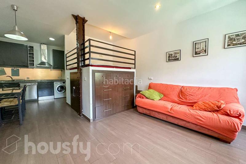 Foto d2d3f164-64da-4d41-9236-ab214466c032. Pis a calle del general lacy . a Palos de Moguer Madrid