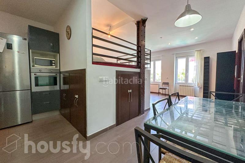 Foto e4562305-1cdc-43be-80eb-5f5d9814167e. Pis a calle del general lacy . a Palos de Moguer Madrid