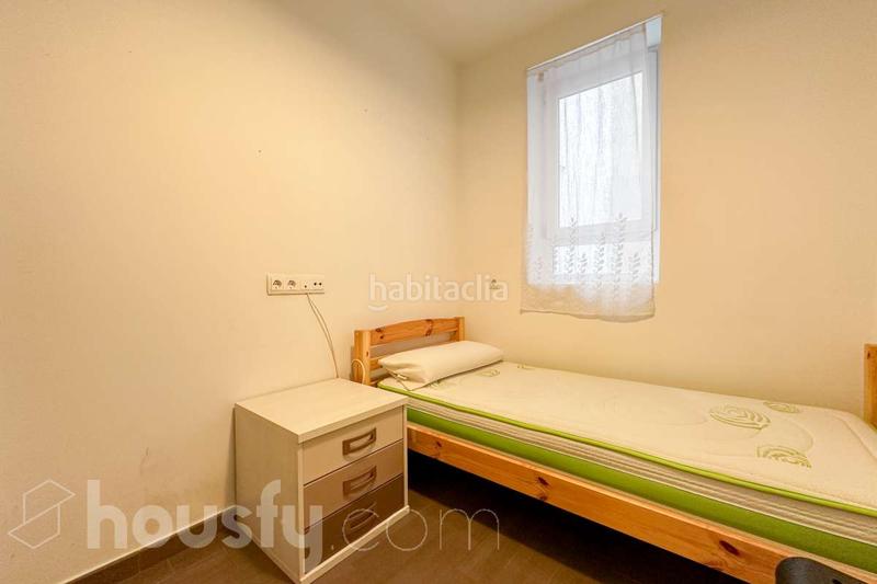 Foto 9a738876-7207-4002-b35e-f124b6ebdf90. Piso en calle del general lacy . en Palos de Moguer Madrid
