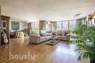 Flat in Calle de los pirineos .