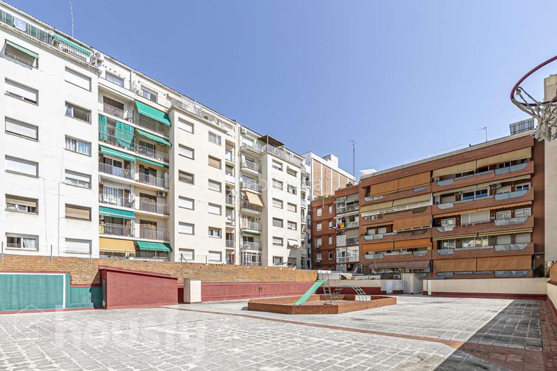 Foto 38b277ba-35cc-4216-b764-e032bf307e17. Appartamento in carrer d'entença . in La Nova Esquerra de l´Eixample Barcelona