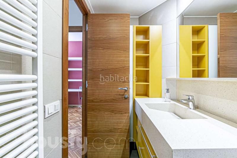 Foto 5bde8f5b-55db-4f1a-af03-6763531f8cce. Flat in carrer d'entença . in La Nova Esquerra de l´Eixample Barcelona