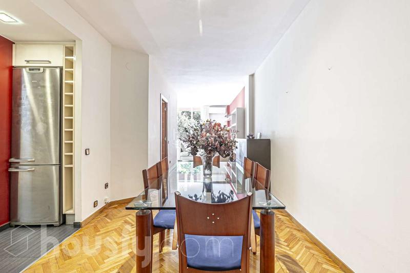 Foto 9d043886-2b67-4545-9c6c-4b4a62955cd4. Flat in carrer d'entença . in La Nova Esquerra de l´Eixample Barcelona
