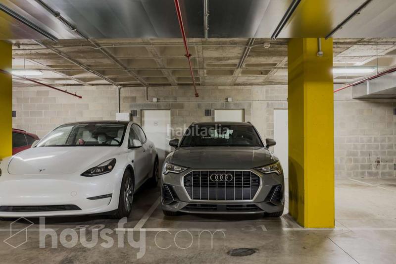 Foto a537cc01-1749-42ca-a019-35401c36dc3c. Pis a carrer can trias . a Santa Eulàlia Hospitalet de Llobregat (L´)