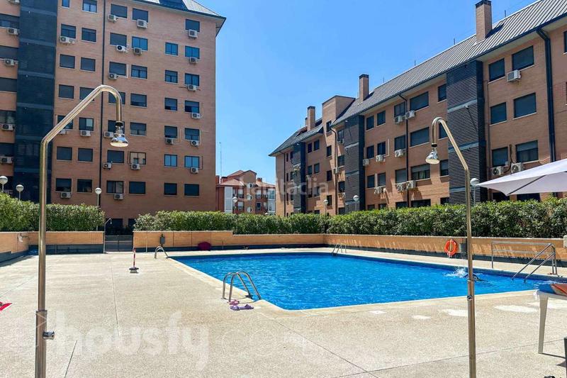Foto ca86f185-02bb-4647-8cfb-db5f33ad4475. Appartement dans calle limonita . dans Butarque Madrid