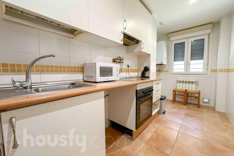Foto d9d26b1b-09cd-49d8-947f-ad060e0c0ef6. Appartement dans calle limonita . dans Butarque Madrid