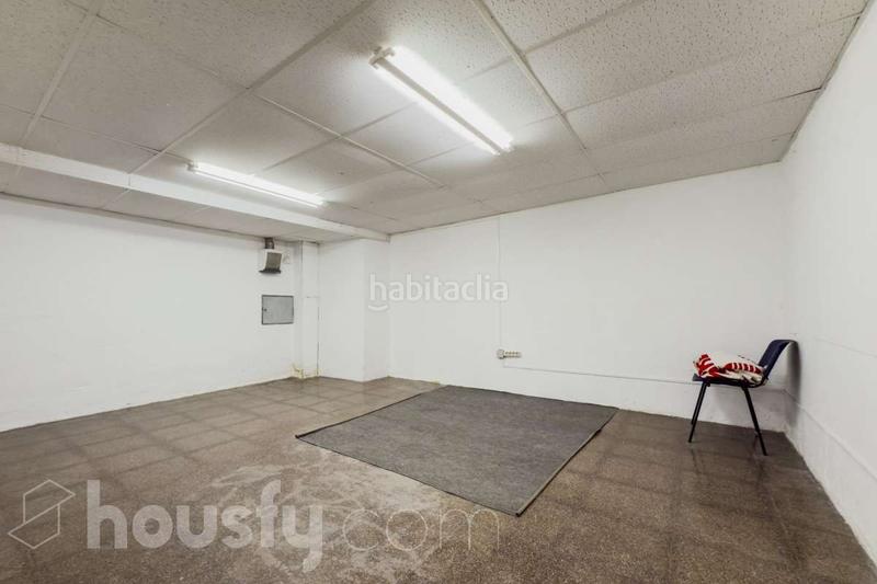 Foto ed6cb3c8-62ea-49fd-93ca-ba2fe7cdf423. Local comercial en travessera de les corts . en Sant Ramon - Maternitat Barcelona
