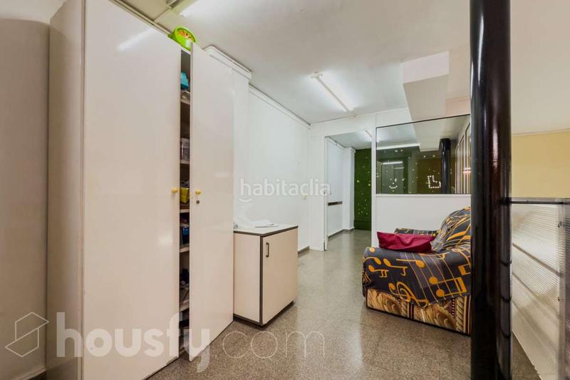 Foto 1d481a24-e474-499d-b116-e60890b6eb1a. Local commercial dans travessera de les corts . dans Barcelona