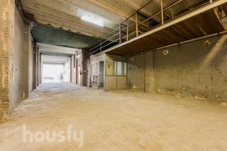 Local Comercial en Carrer Sant Antoni Maria Claret .