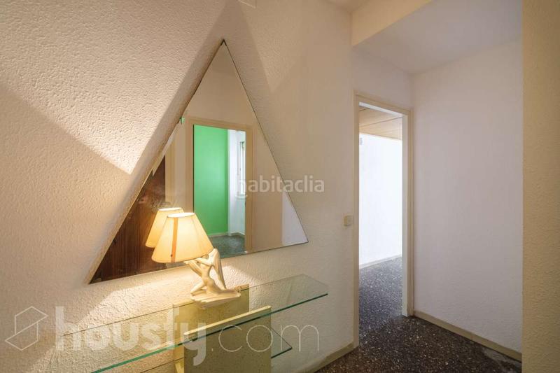 Foto 3b0ea1fb-bb84-4d63-80cb-c9bc55dcd2fb. Piso en carrer vilapicina . en Vilapicina - Torre Llobeta Barcelona