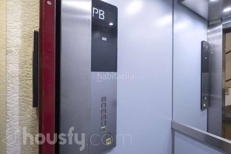 Foto cbe0a6f1-60cd-4466-9c81-421ede295d8a. Piso en carrer vilapicina . en Vilapicina - Torre Llobeta Barcelona