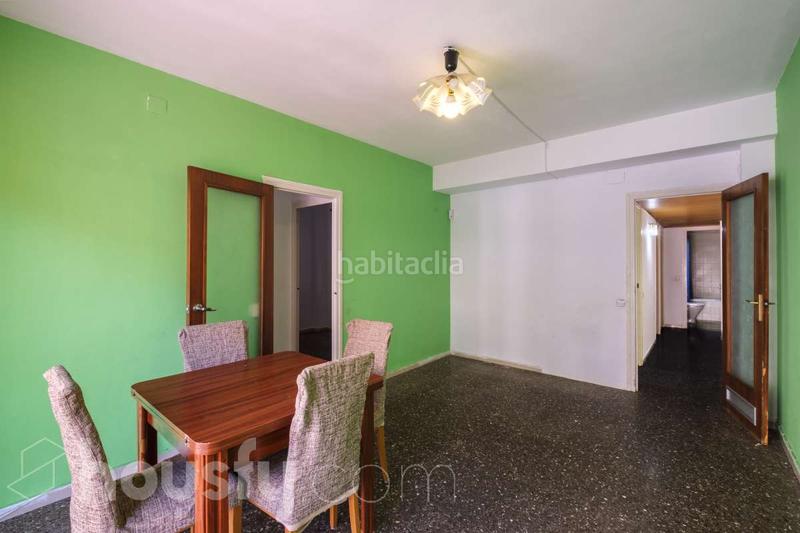 Foto f3f3a55d-fb3e-44a0-ae47-501aee5b9b34. Piso en carrer vilapicina . en Vilapicina - Torre Llobeta Barcelona