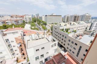 Penthouse in Carrer de taulat .