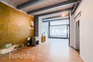 Local Comercial en Travessera Les Corts .