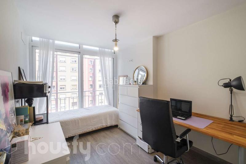 Foto 6a5be518-b5eb-4d14-a1a5-9142edbe7784. Piso en avinguda del paral·lel . en Raval Barcelona