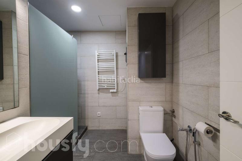 Foto b3446b47-0205-4df3-bc85-b41e42037a6b. Piso en avinguda del paral·lel . en Raval Barcelona