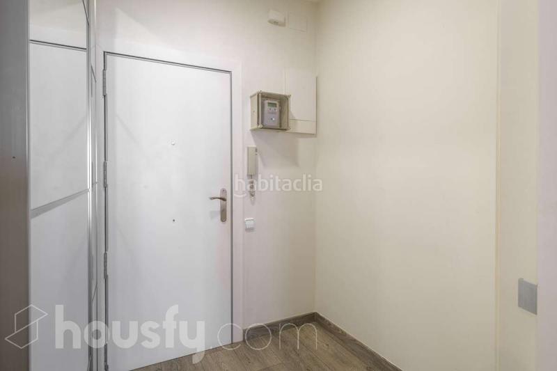 Foto be59b3c2-7a8c-41c8-b311-45b546a28307. Piso en avinguda del paral·lel . en Raval Barcelona