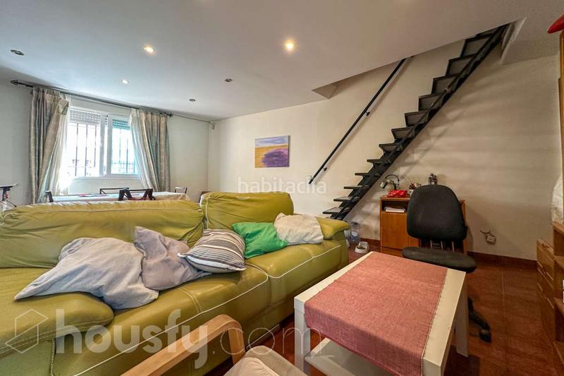 Foto 0e7d7979-714a-4fbb-88b5-6439f0976502. Casa en calle de arnedillo . en Montecarmelo Madrid
