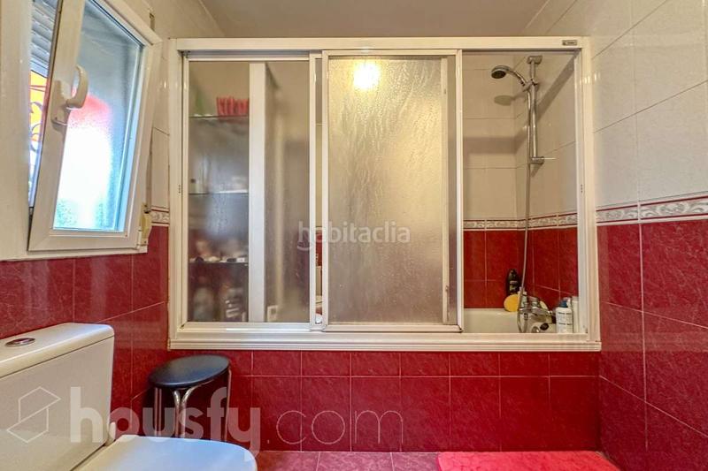 Foto 48b5483e-c7ed-4275-85d2-a0b071835076. Casa en calle de arnedillo . en Montecarmelo Madrid