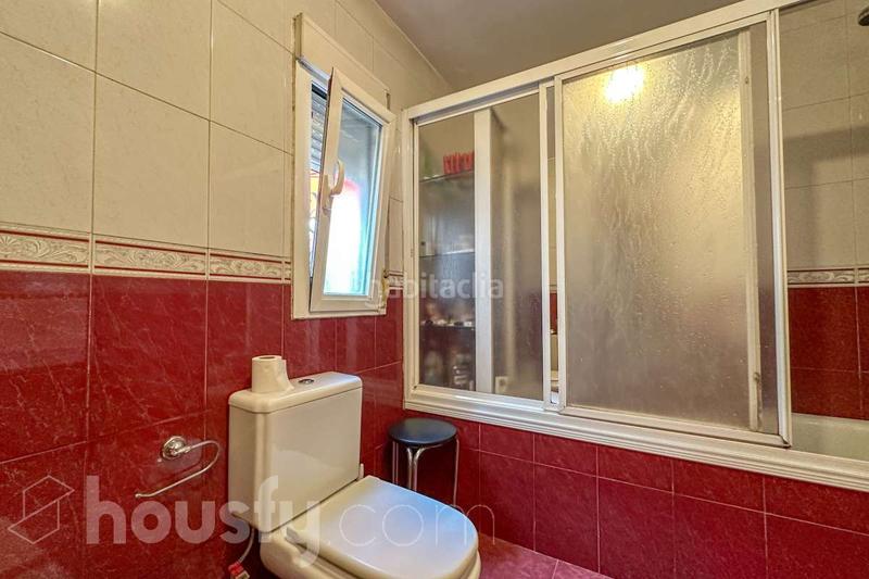 Foto a08592db-2210-422e-980f-6c7be9758ec7. Casa en calle de arnedillo . en Montecarmelo Madrid