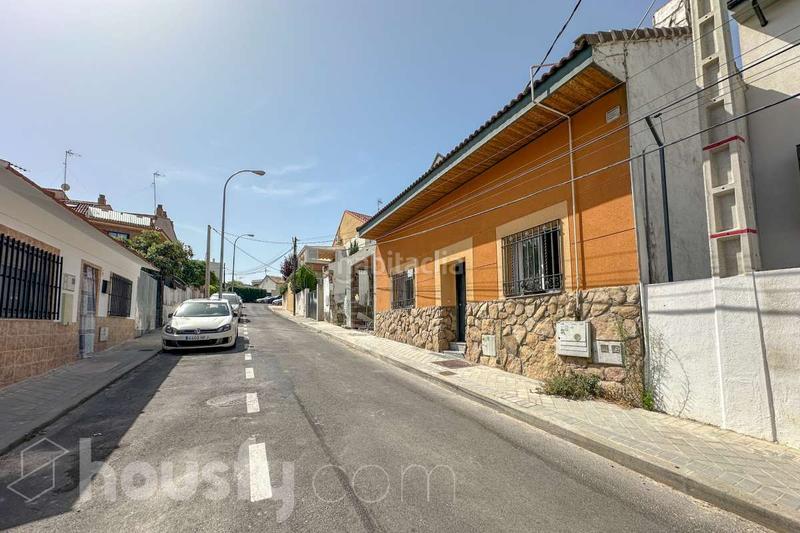 Foto afb58aad-812d-42bd-a73c-a788e652c4fc. Casa en calle de arnedillo . en Montecarmelo Madrid