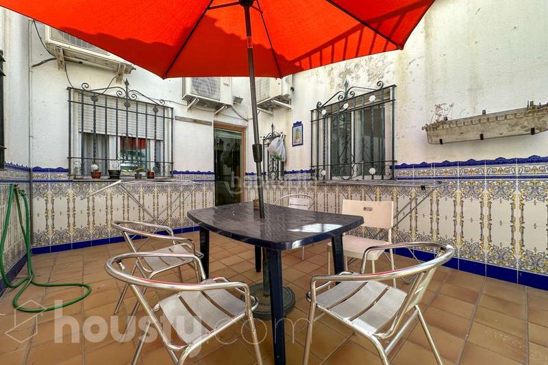 Foto c180c4e3-87f1-4652-afe6-0d311a012884. Casa en calle de arnedillo . en Montecarmelo Madrid