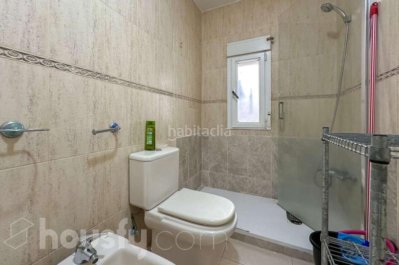 Foto d53c2099-1c31-4fcf-83d3-172ea81e97b2. Casa en calle de arnedillo . en Montecarmelo Madrid