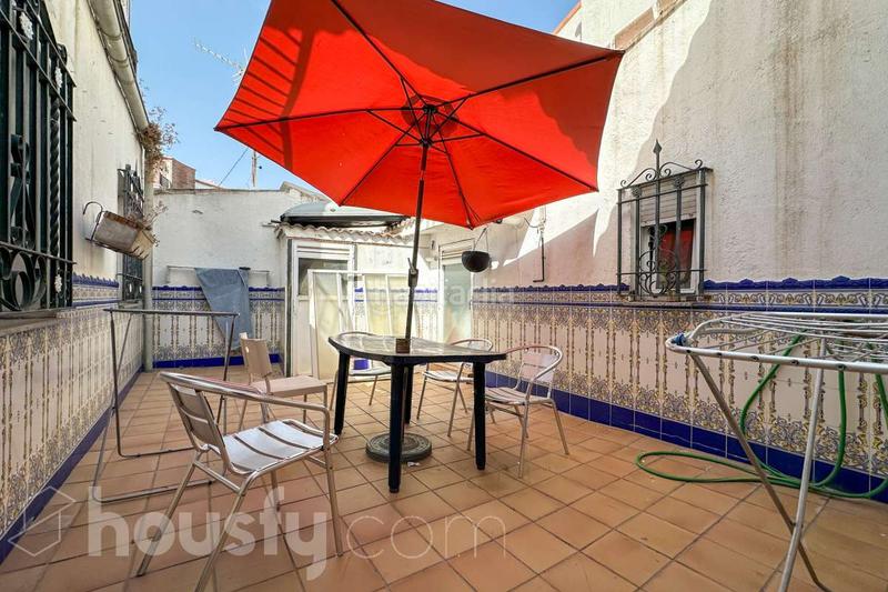 Foto ee9a26ae-bb3f-416e-8233-14bf8507fbf3. Casa en calle de arnedillo . en Montecarmelo Madrid