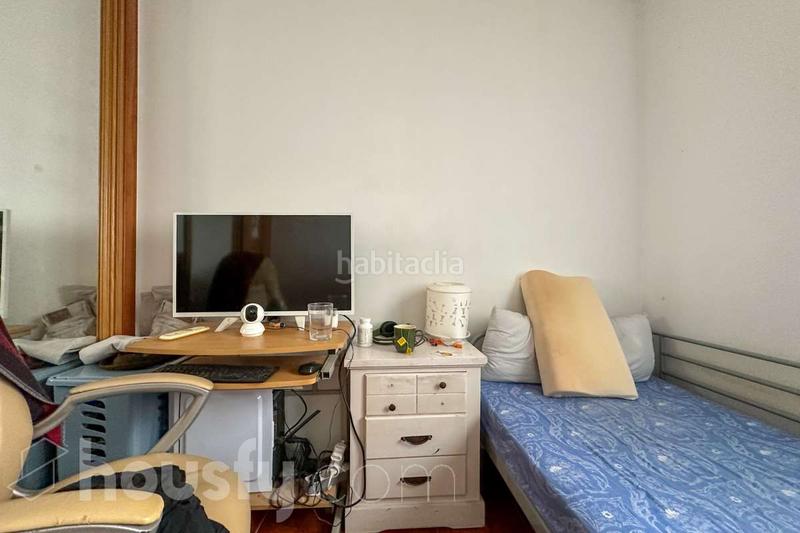 Foto f36d65d4-c78f-405c-974f-c9862bd77f2b. Casa en calle de arnedillo . en Montecarmelo Madrid