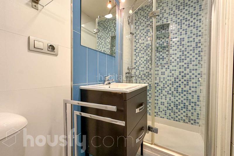 Foto ab6b4b7f-00aa-41c1-9335-aa47f192787f. Piso en calle de santa engracia . en Ríos Rosas-Nuevos Ministerios Madrid