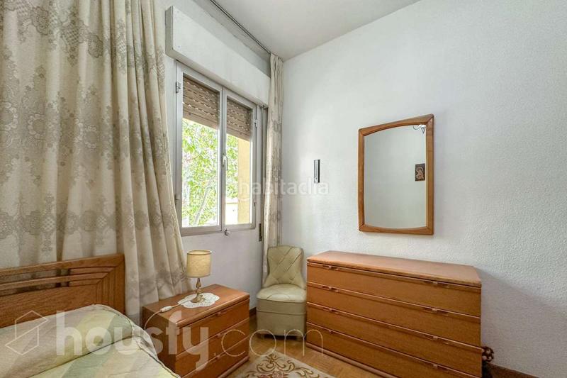 Foto d207abe0-9c4e-4add-83c6-ff33dce75901. Piso en av. San Fermín . en San Fermín Madrid