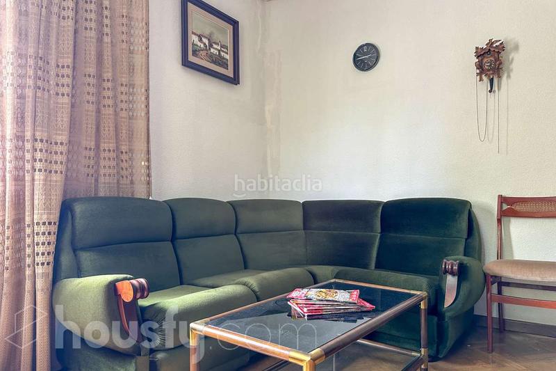 Foto f51a8b3a-6cc2-4a55-aa55-720e51c47009. Piso en av. San Fermín . en San Fermín Madrid