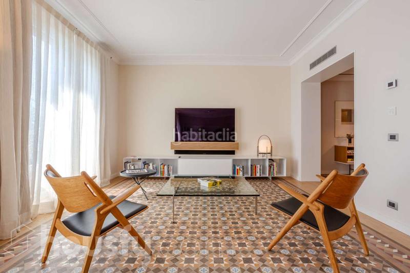 Foto 8c6dccad-bf43-45c3-8761-a0d7c1055c83. Appartement dans passeig de colom . dans Gòtic Barcelona