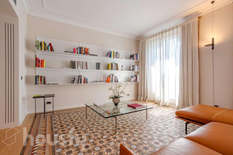 Foto 0ec90e50-4d0f-4b7c-b46d-aa79518f1003. Flat in passeig de colom . in Gòtic Barcelona