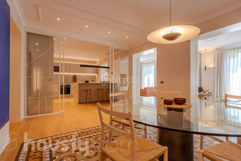 Foto b35cb938-21e2-4d82-9a7f-d12801f7f85e. Flat in passeig de colom . in Gòtic Barcelona