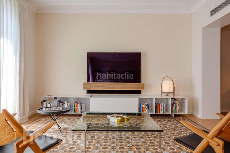Foto f6761f57-395b-4c61-8a9b-89af9447b2fb. Flat in passeig de colom . in Gòtic Barcelona