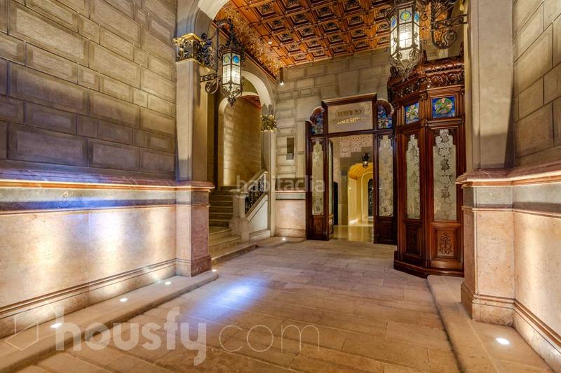Foto c0ec9dc1-1bab-4cbd-bbb6-961d0c84471e. Pis a passeig de colom . a Gòtic Barcelona