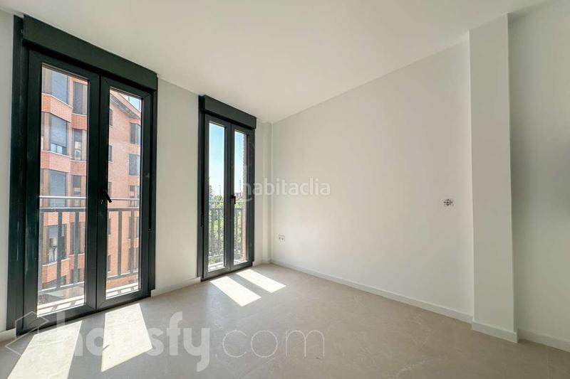 Foto 1a9a8b2d-c794-4fe6-8f25-fa6edf26d214. Piso en calle del labrador . en Acacias Madrid