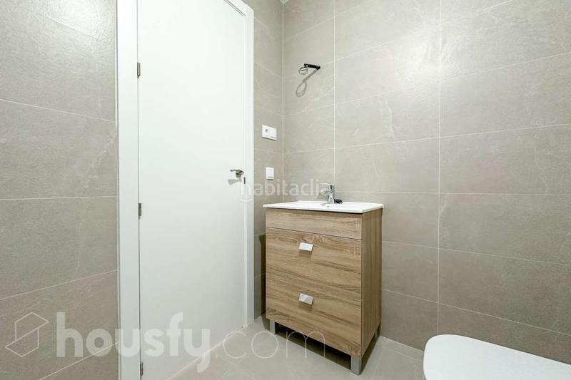 Foto 9b1a25ad-770c-49d6-a8ad-9be71dbb79de. Piso en calle del labrador . en Acacias Madrid
