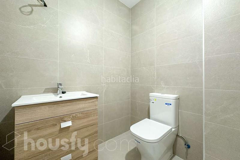 Foto a04ae74d-7cc2-491a-8133-c4f4789d6cbd. Piso en calle del labrador . en Acacias Madrid