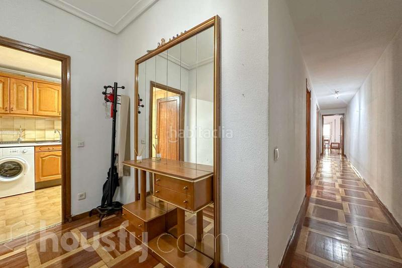 Foto bb730162-02b9-4162-860e-fb0865f9d172. Piso en calle de valderribas . en Pacífico Madrid