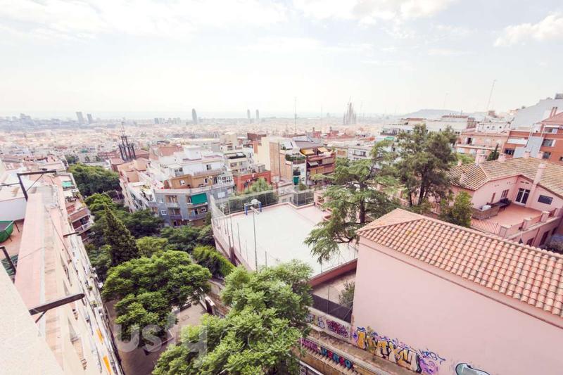 Foto cc115a3c-e0f3-4a66-8234-2971b16fa5f0. Piso en carrer del telègraf . en Guinardó Barcelona