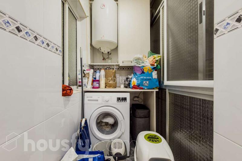 Foto b75ecc0e-77a5-4513-bcb9-68935ccd2646. Appartement dans avinguda d'alfons xiii . dans Progrés - Pep Ventura Badalona