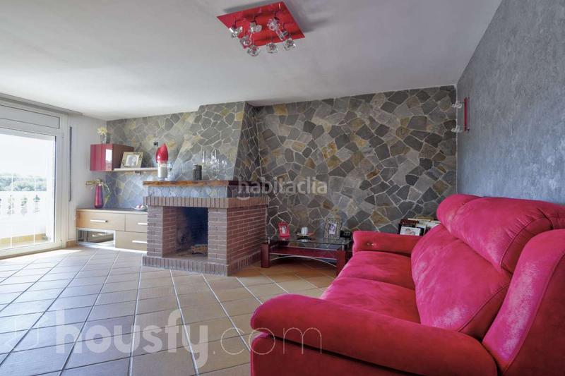 Foto 3da06a01-9237-4496-aafa-4ff3f5421ab9. Casa pareada en carrer de lleó . en Ca n´Oriol Rubí