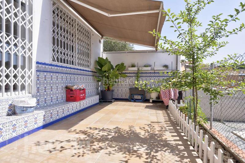 Foto c0f7bd8e-0956-464e-af70-b631a3fd2524. Casa pareada en carrer de lleó . en Ca n´Oriol Rubí
