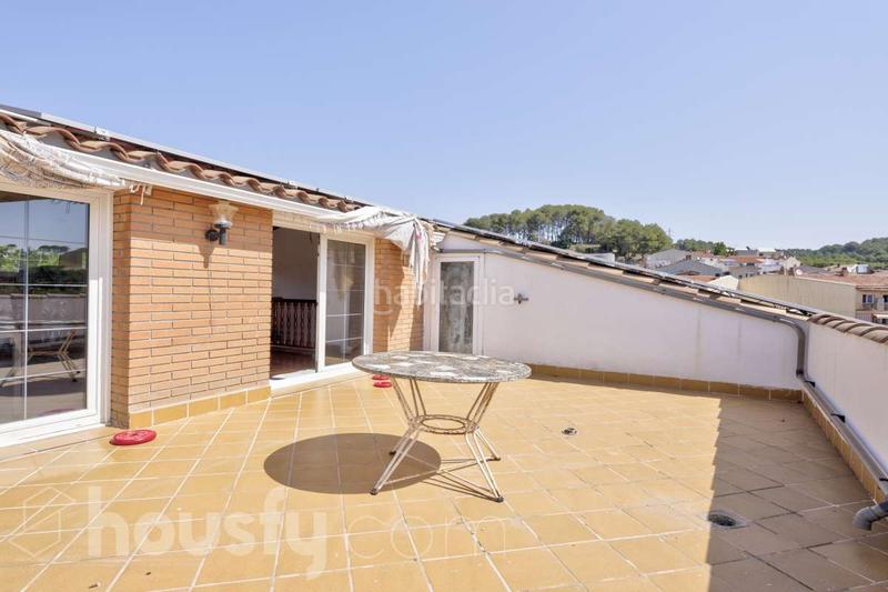 Foto ea6c5635-0700-4dee-a2a5-73badfb5f865. Casa pareada en carrer de lleó . en Ca n´Oriol Rubí
