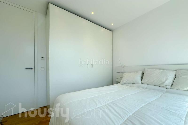 Foto 98bc106a-c0b0-4b89-966e-cf90f057cfe1. Appartement dans calle javier ferrero . dans Ciudad Jardín Madrid