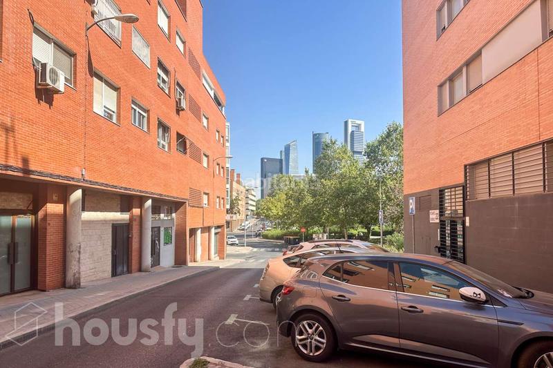 Foto b655ee67-dd41-44af-ba60-e20dc1da6236. Appartement dans c. rosario romero . dans Almenara-Ventilla Madrid