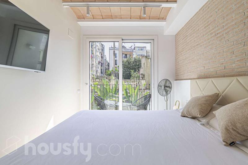 Foto 85a98652-8ed1-4398-ad9a-4e7a80952a6a. Appartamento in carrer de la creu dels molers . in Barcelona